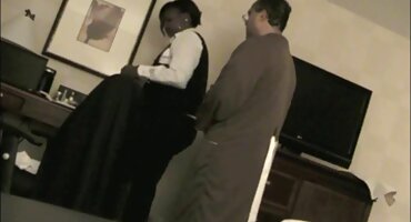 clip sex hoàng cửu bảo Cô gái da trắng đầu hàng nhà phim sex trâm anh sản xuất da đen để vào video.